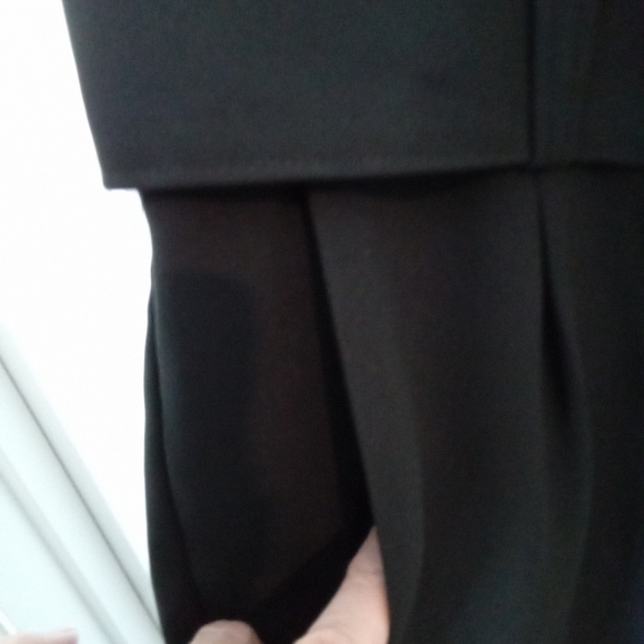 Express Black Pleated Belted Shorts Size 10 - Picture 4 of 5